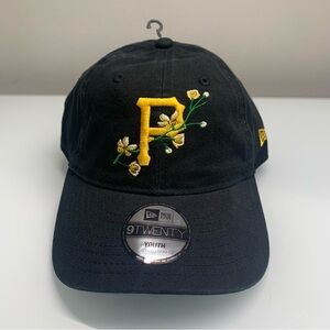 New Era Pittsburgh Pirates Hat with Floral Embroidered Detail, One Size